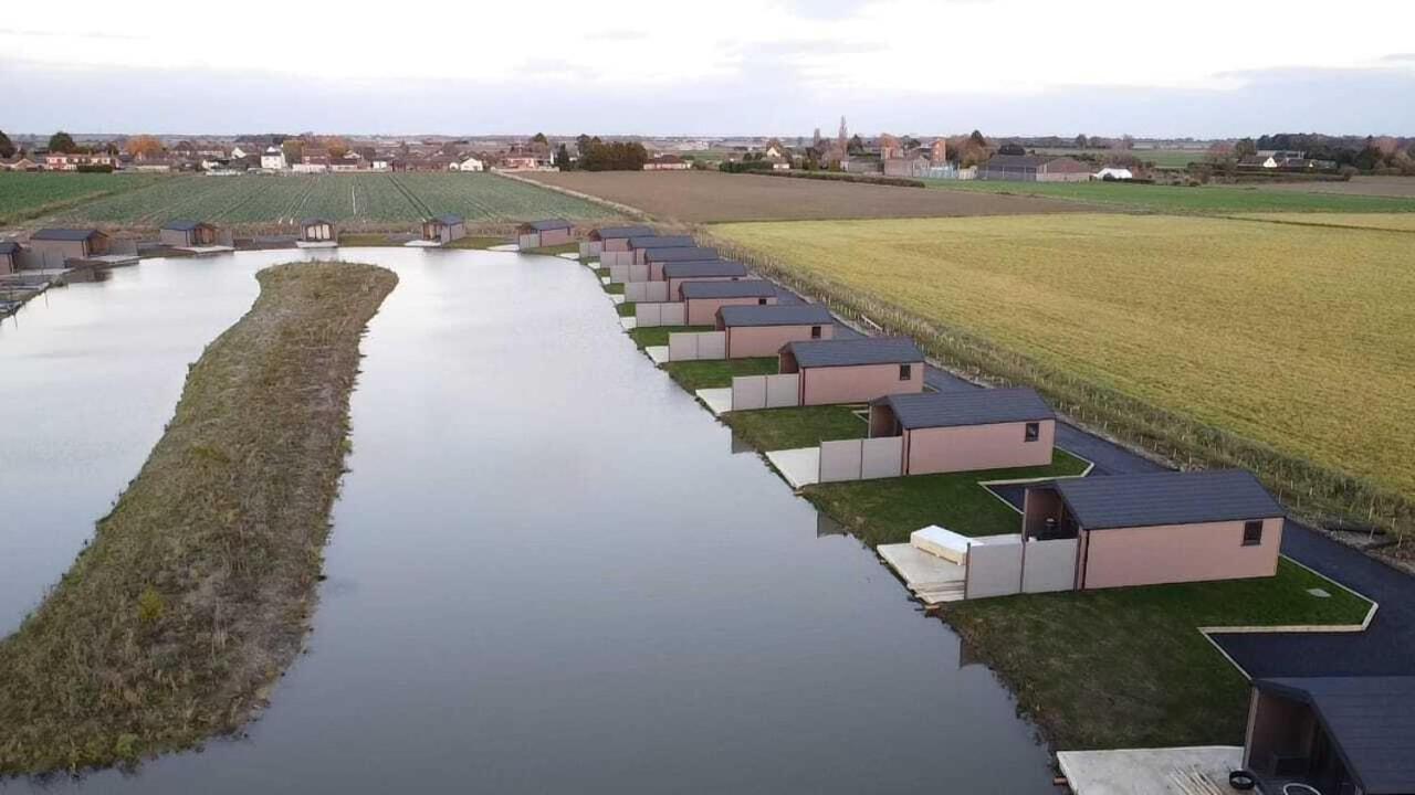 Lakeside Fishing Retreats Resort *