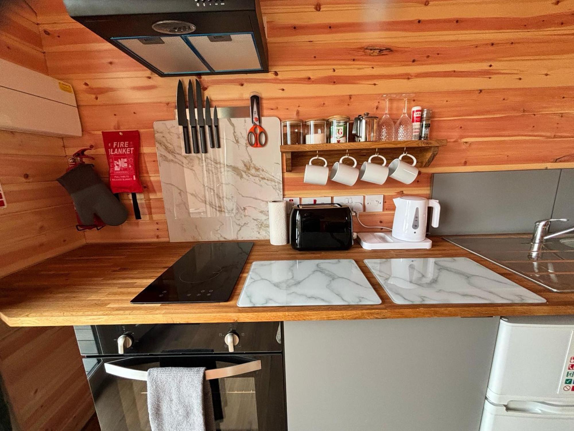 Lakeside Fishing Retreats Resort